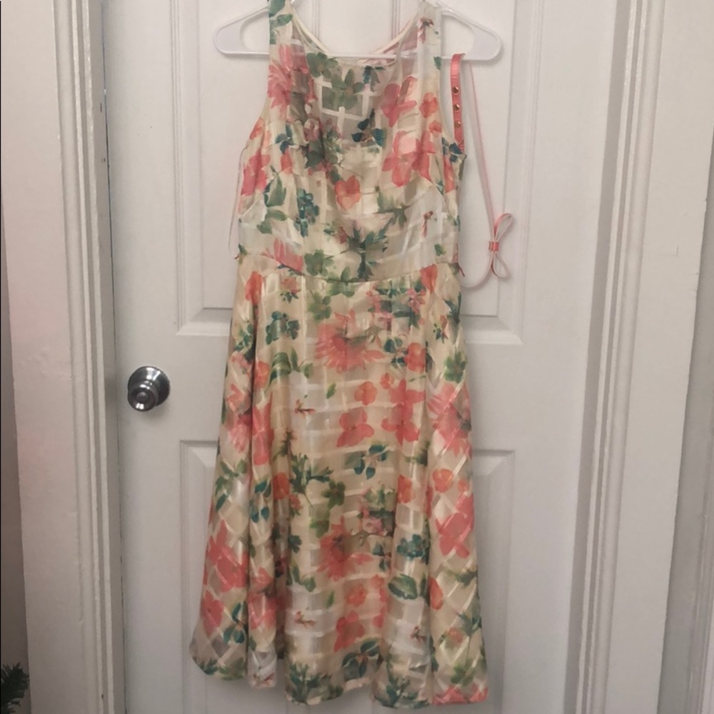Dress with a vintage look from Danny and Nichole.